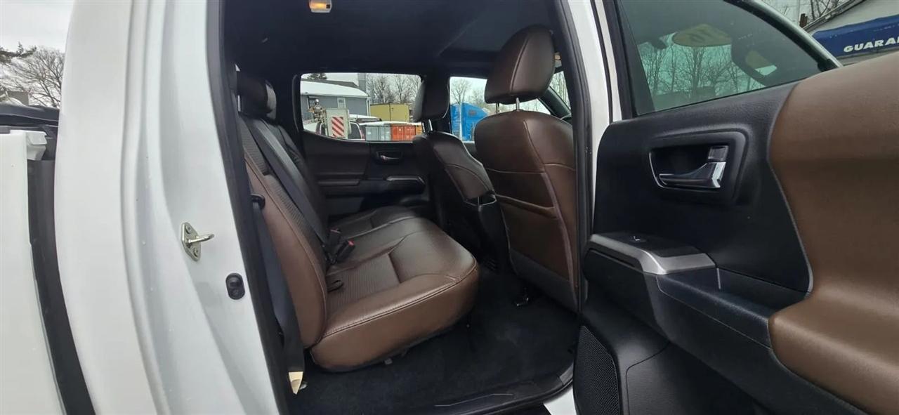 Toyota Tacoma Limited Double Cab V6 6AT 4WD 2016