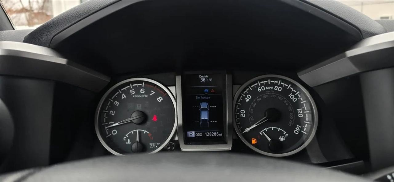 Toyota Tacoma Limited Double Cab V6 6AT 4WD 2016