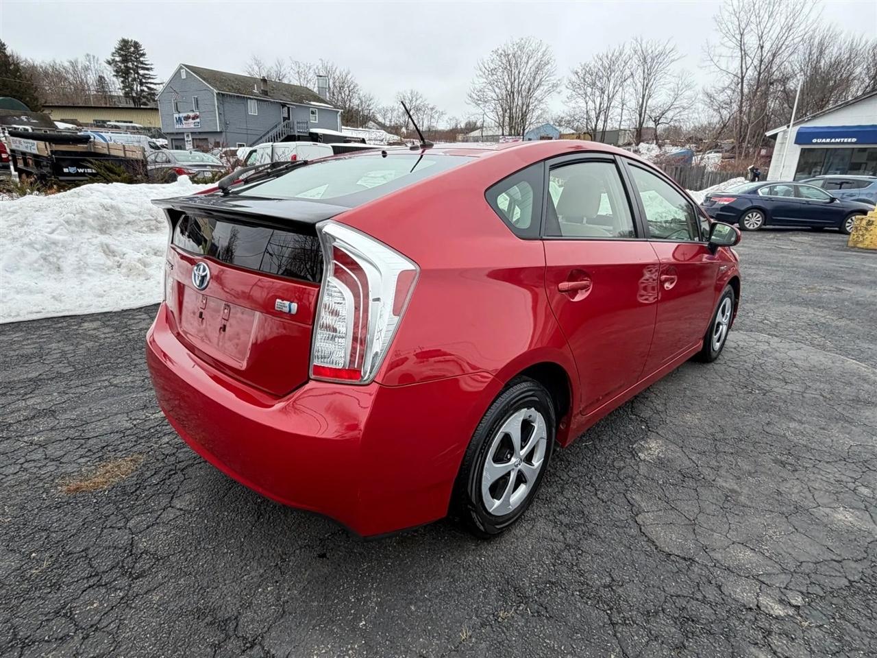 Toyota Prius Prius V 2012