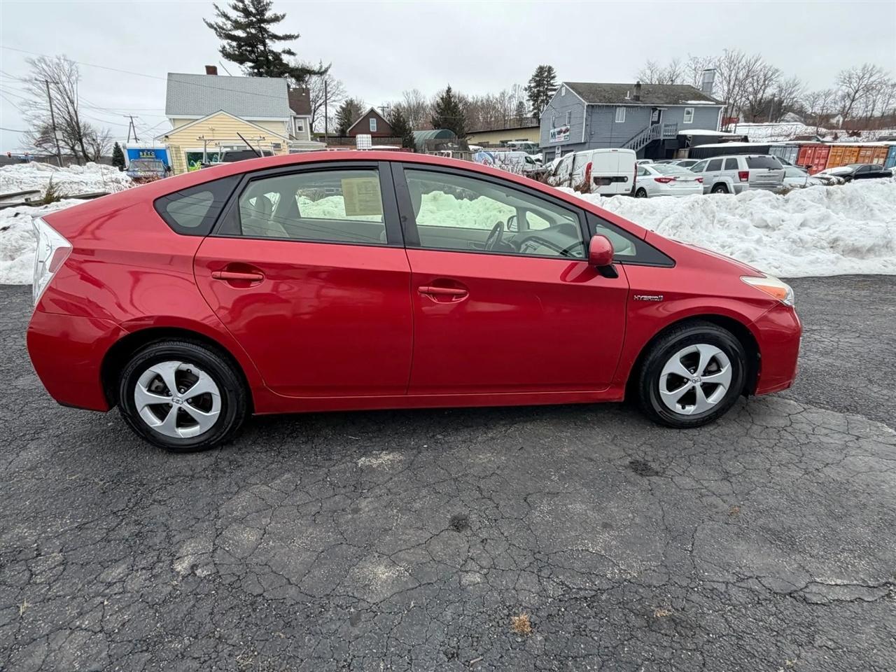 Toyota Prius Prius V 2012