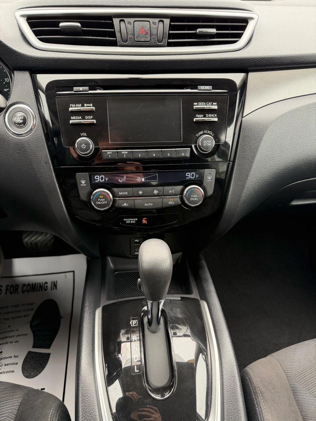 Nissan Rogue SV AWD 2015