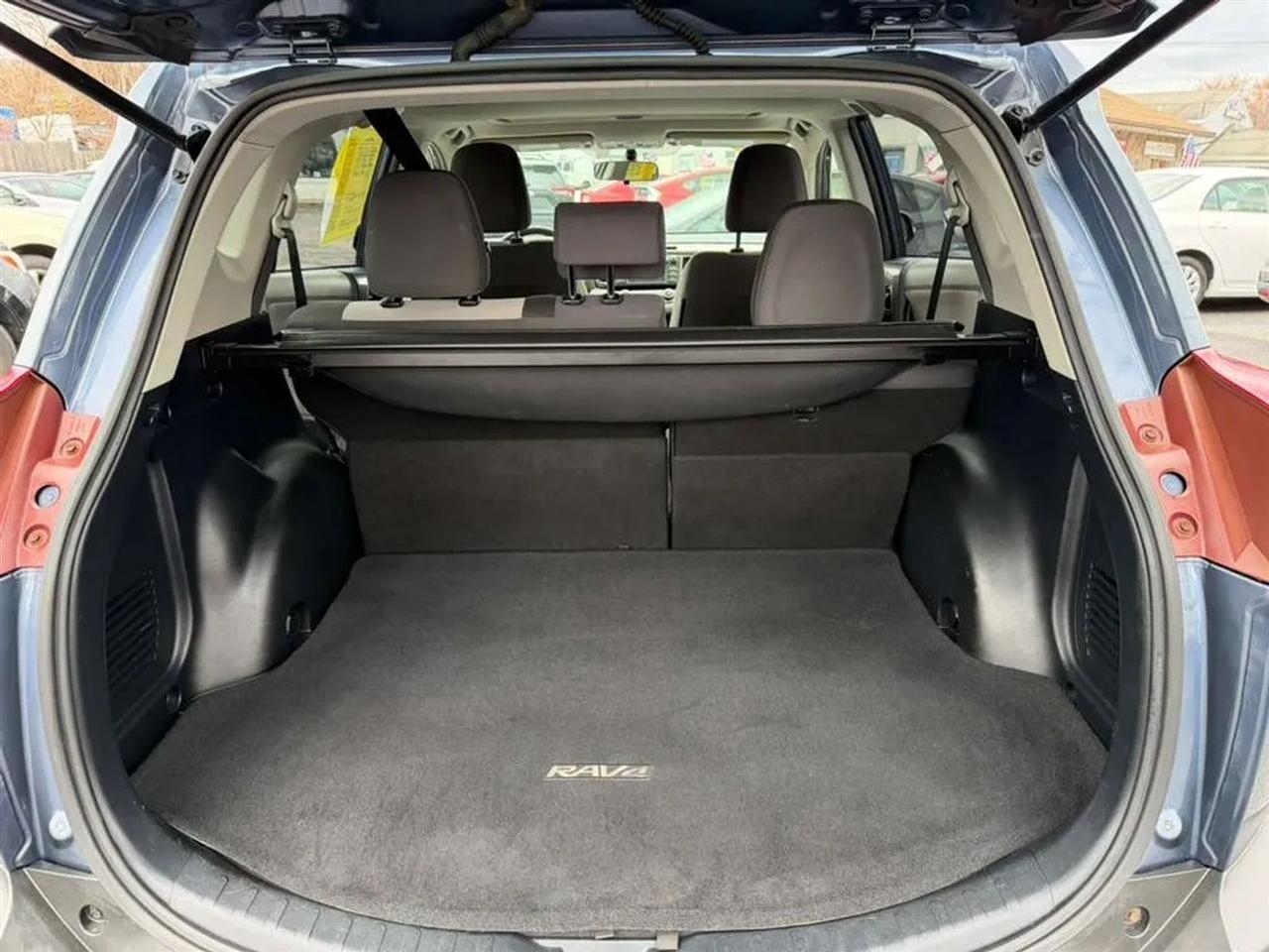 Toyota RAV4 XLE AWD 2013