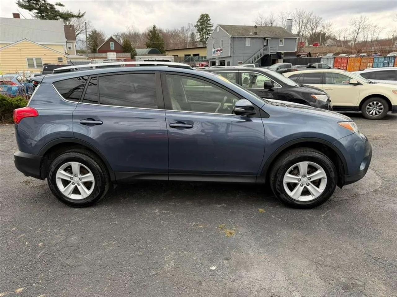 Toyota RAV4 XLE AWD 2013