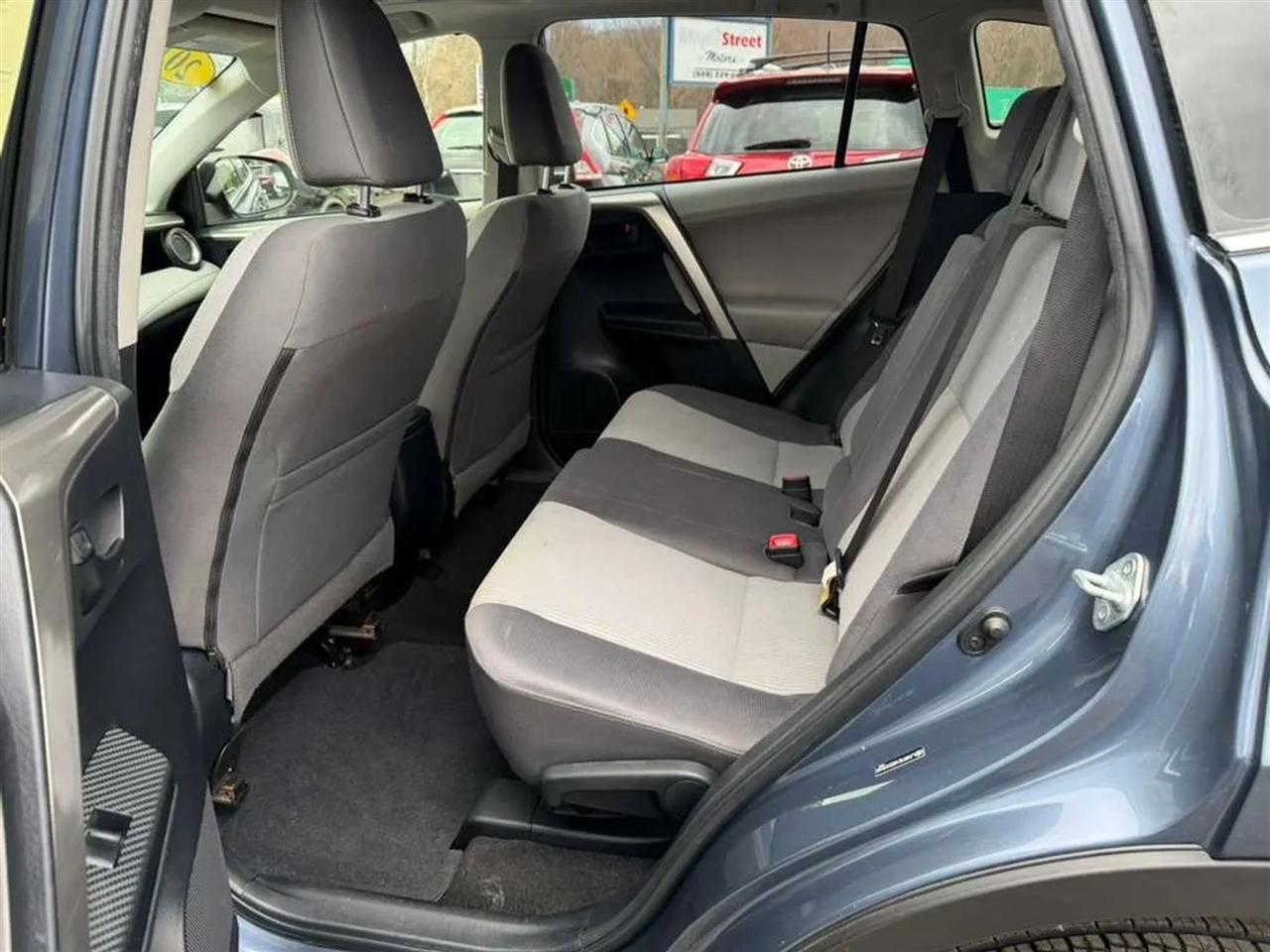 Toyota RAV4 XLE AWD 2013