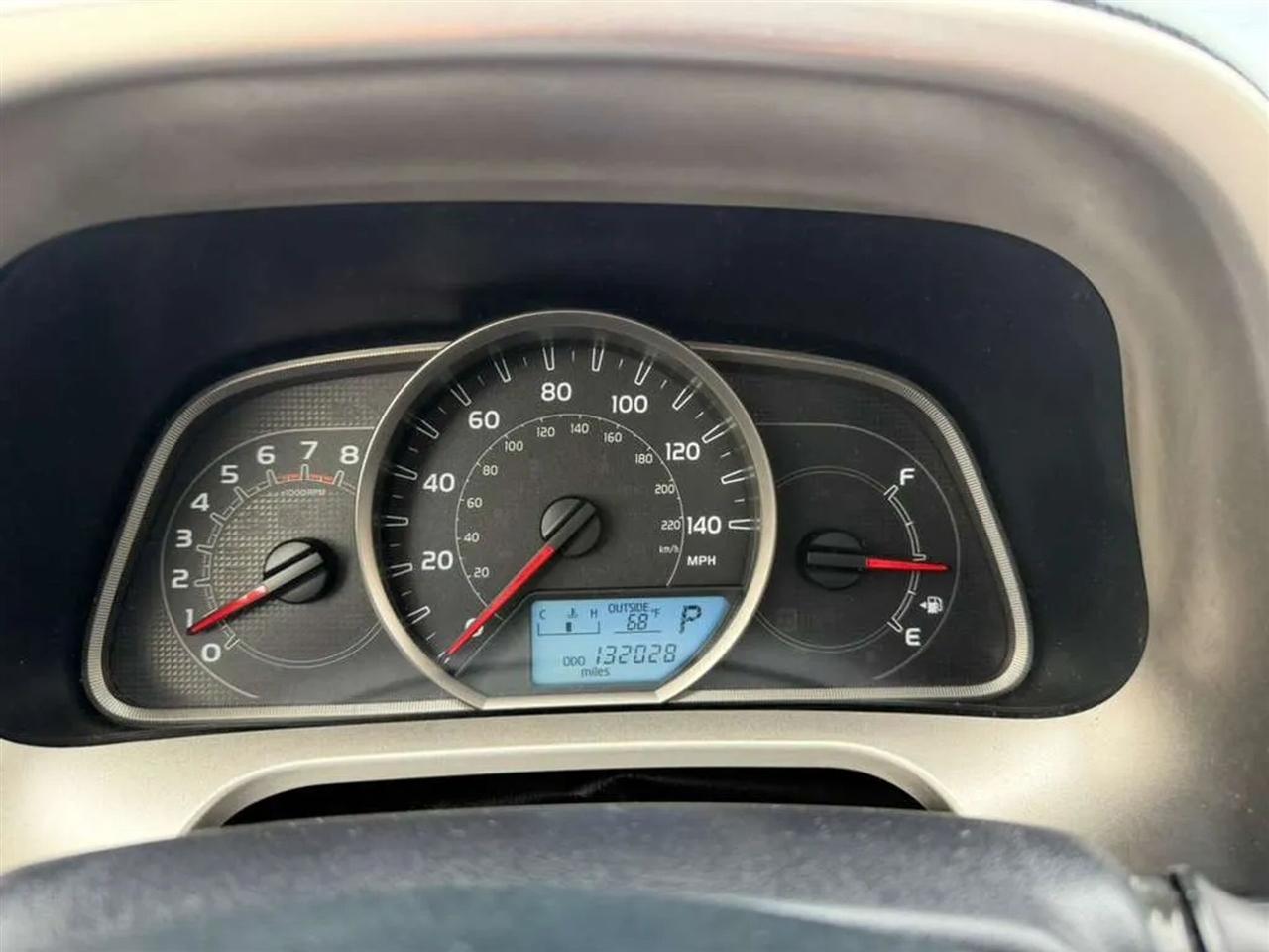 Toyota RAV4 XLE AWD 2013