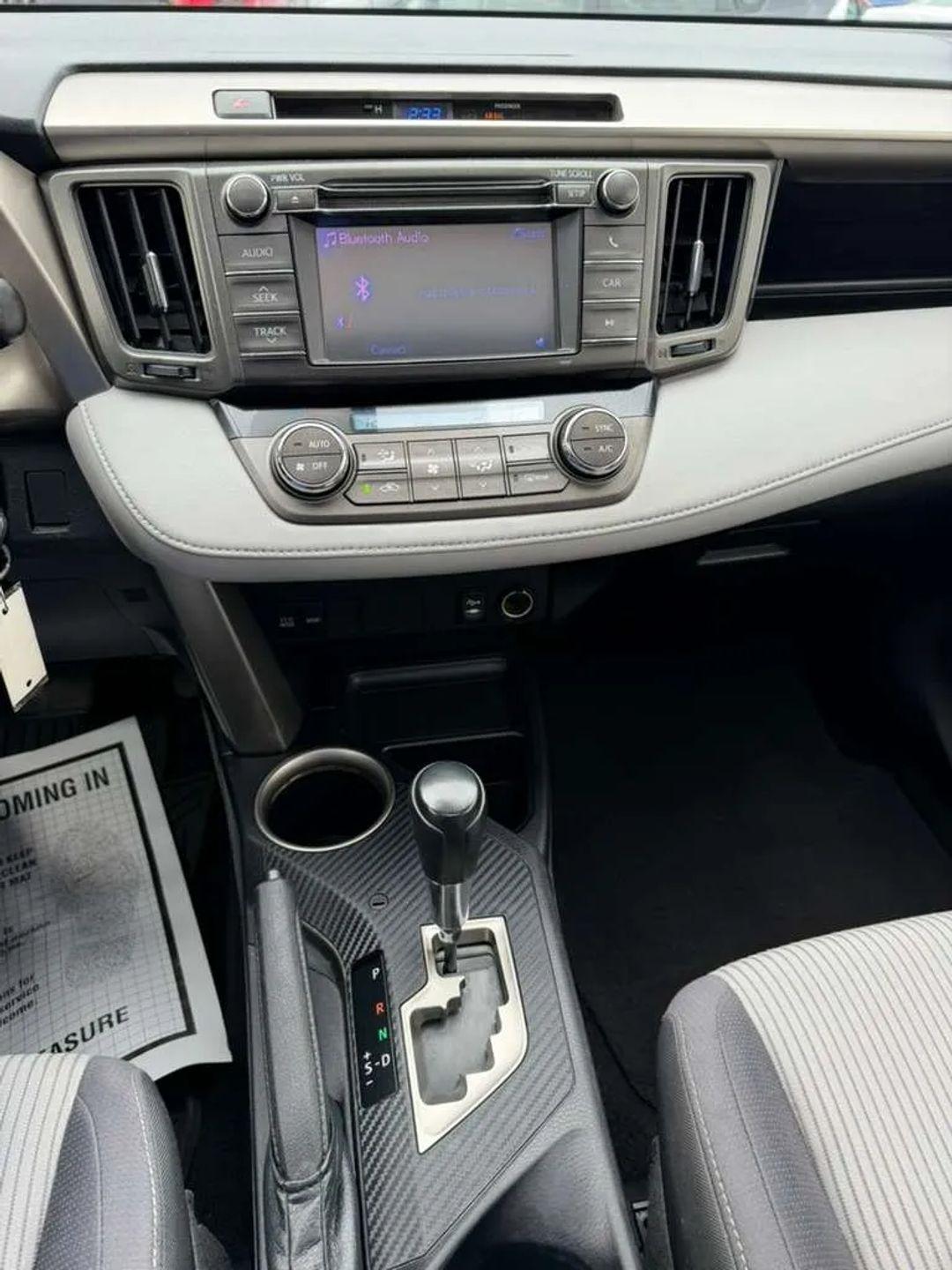 Toyota RAV4 XLE AWD 2013