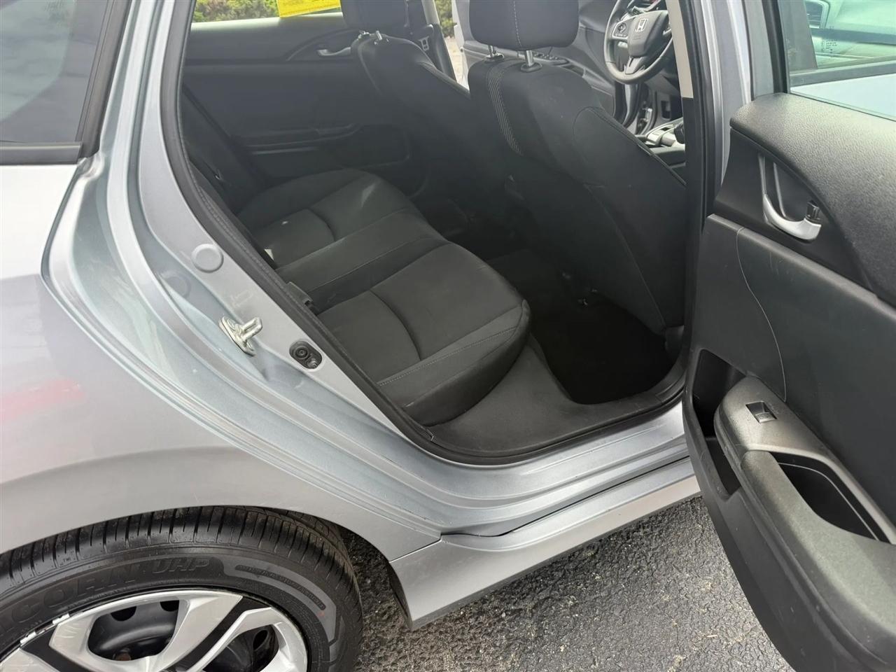 Honda Civic LX Sedan CVT 2017