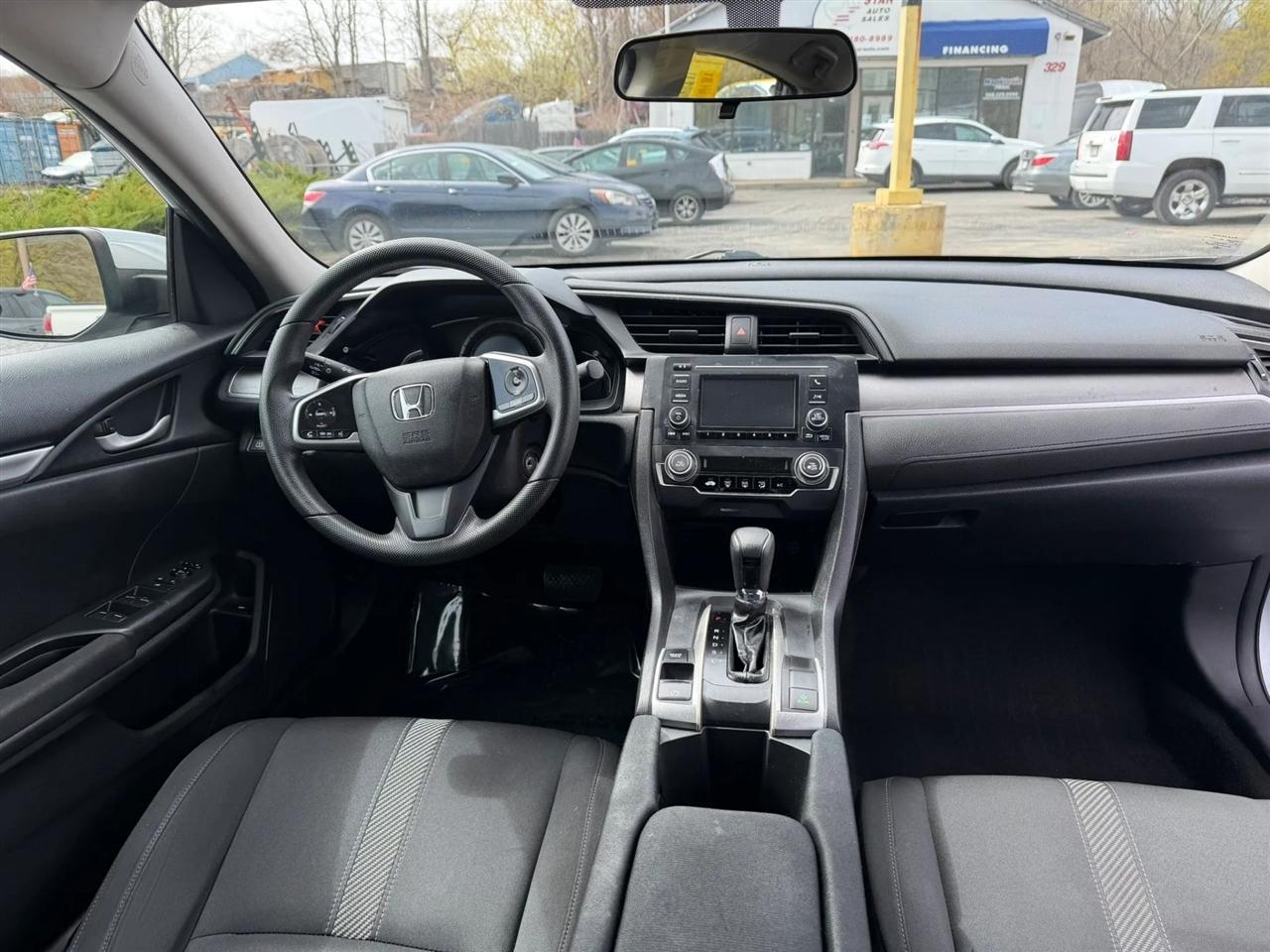 Honda Civic LX Sedan CVT 2017