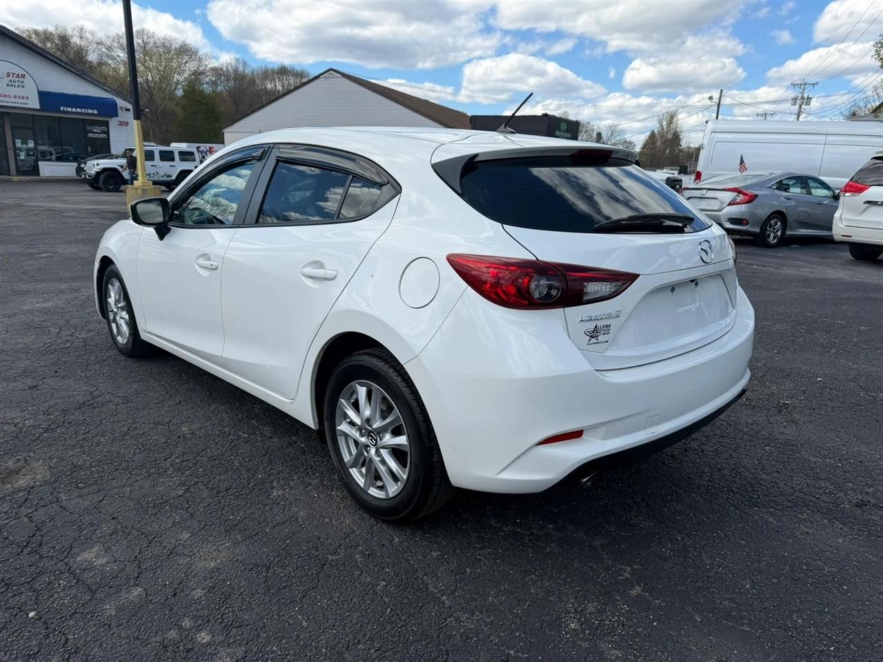 Mazda MAZDA3  2018