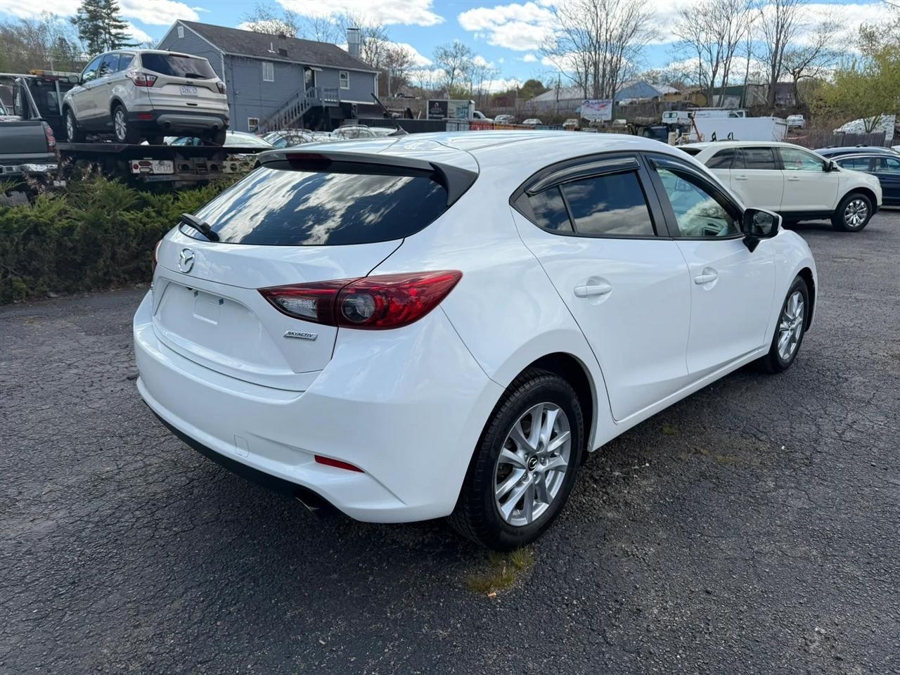 Mazda MAZDA3  2018