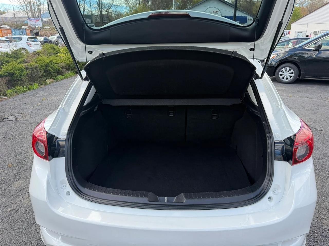 Mazda MAZDA3  2018