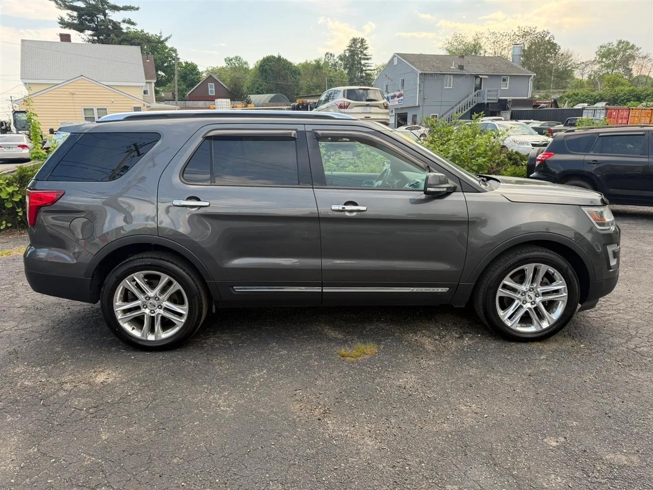 Ford Explorer Limited 4WD 2017