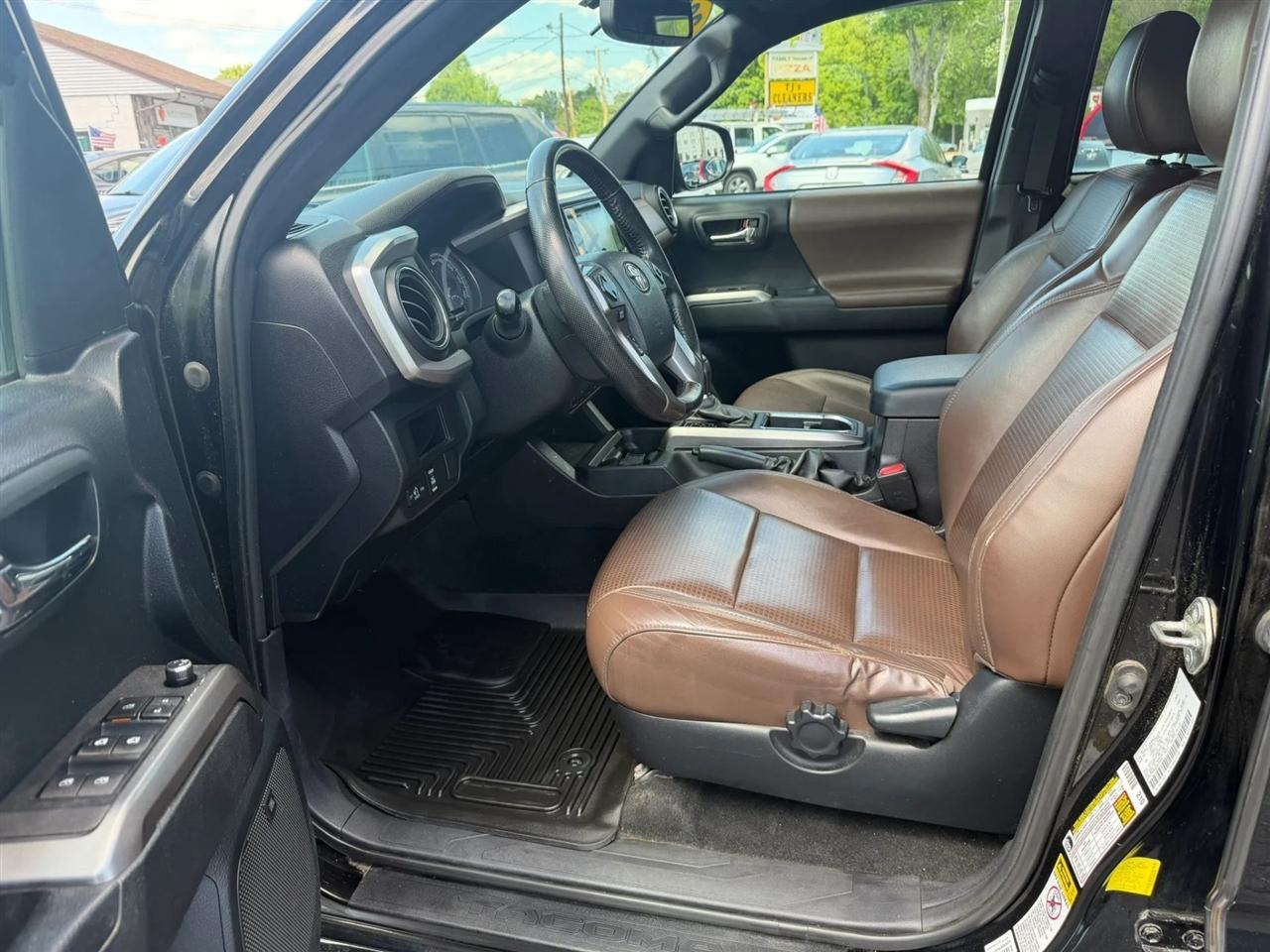 Toyota Tacoma Limited Double Cab V6 6AT 4WD 2016