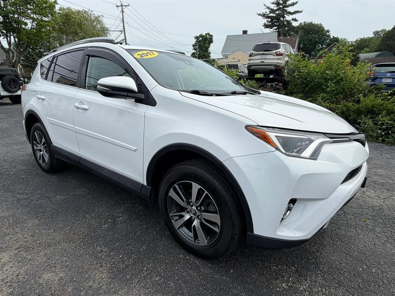 Toyota RAV4 XLE AWD 2017