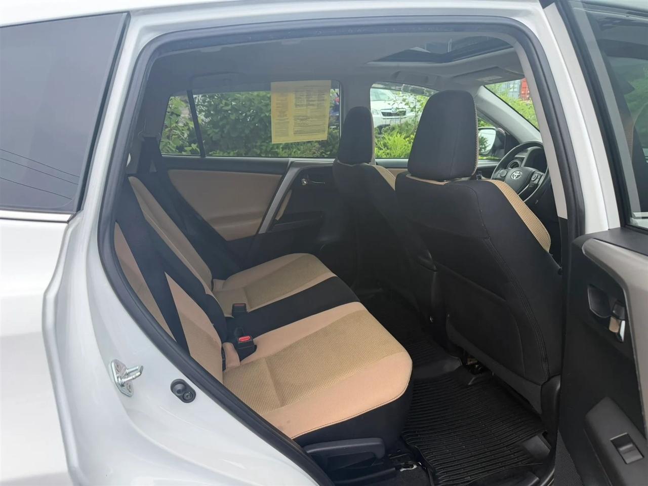 Toyota RAV4 XLE AWD 2017