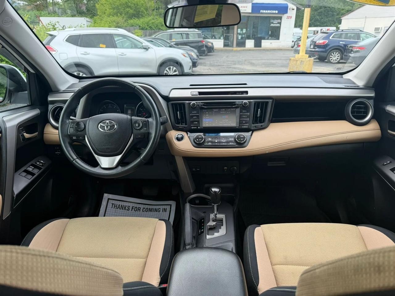 Toyota RAV4 XLE AWD 2017