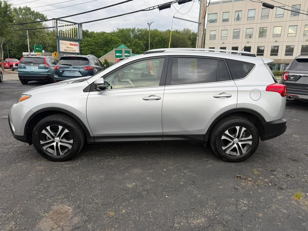 Toyota RAV4 XLE AWD 2014