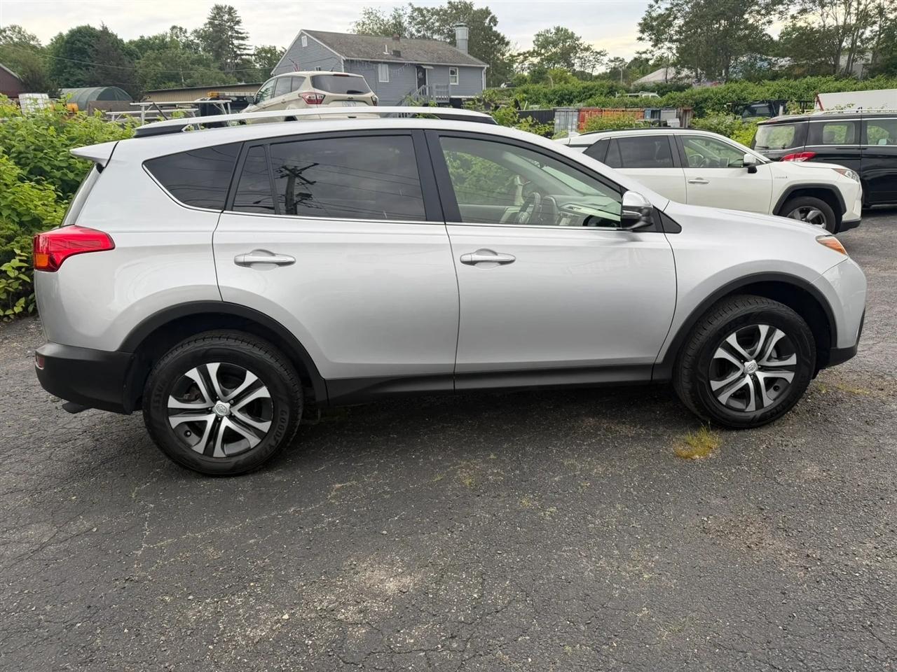 Toyota RAV4 XLE AWD 2014