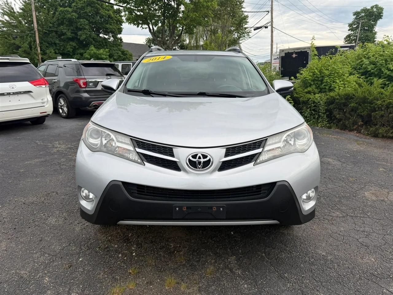 Toyota RAV4 XLE AWD 2014