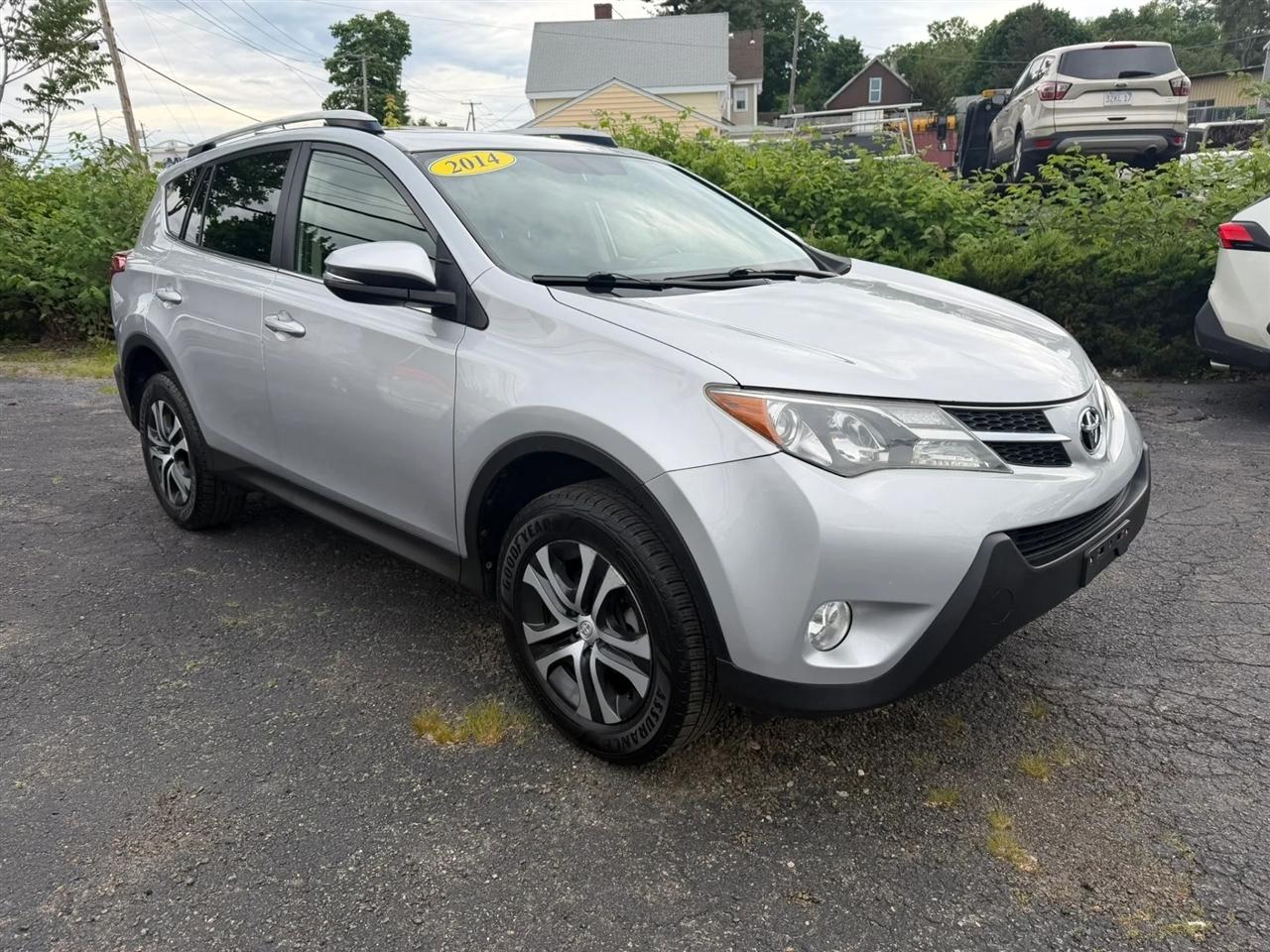 Toyota RAV4 XLE AWD 2014