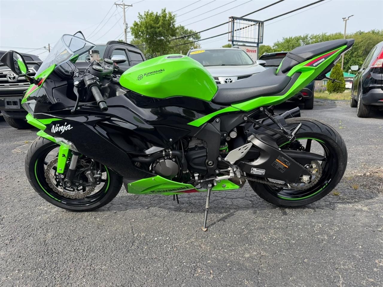 Kawasaki Ninja ZX-6R  2023