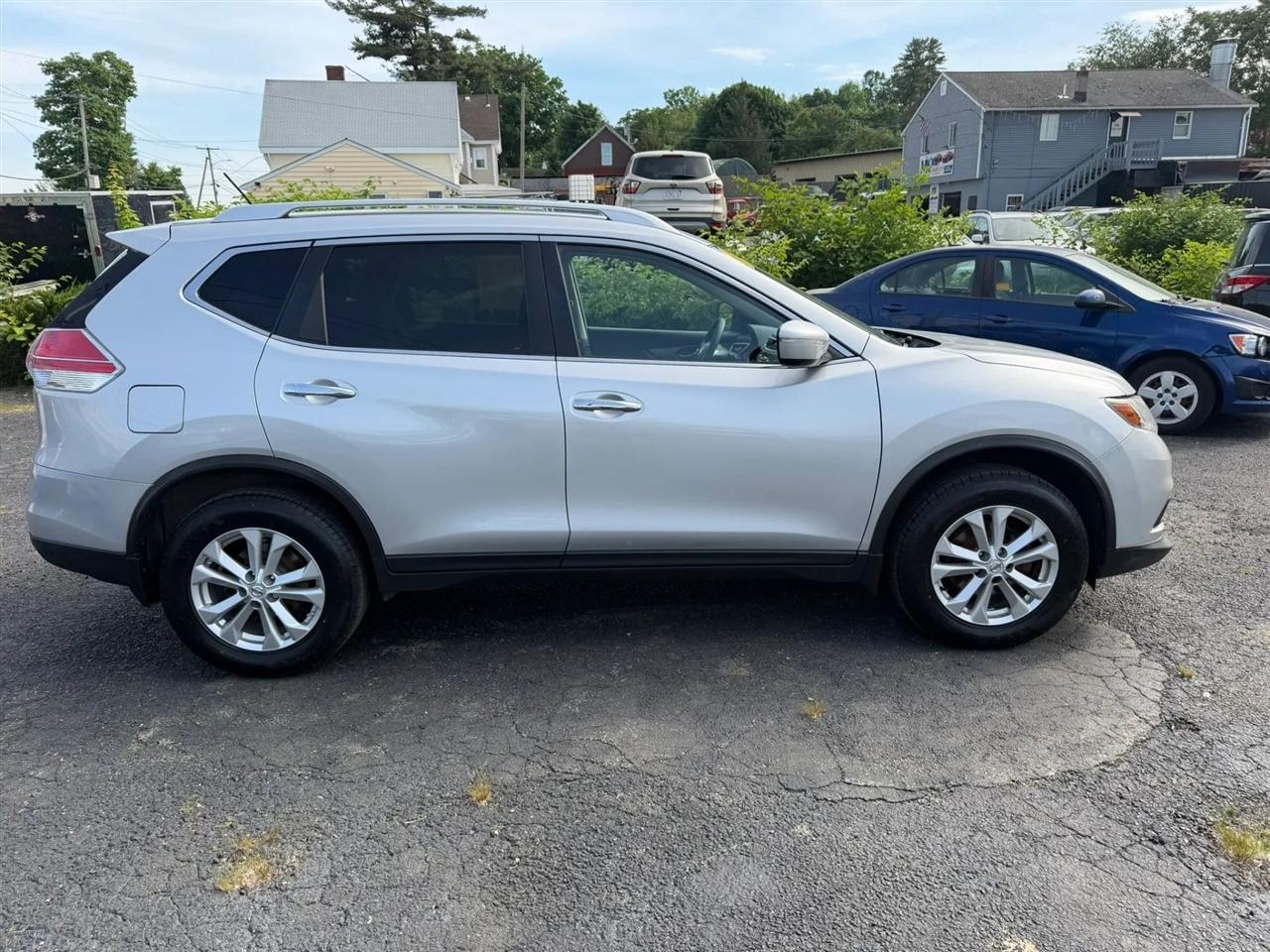 Nissan Rogue  2015
