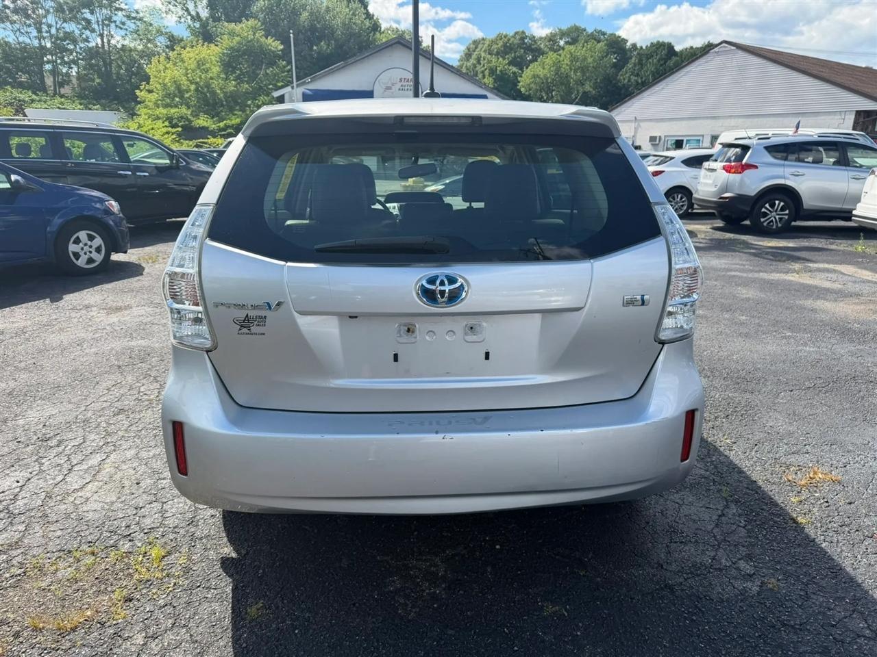 Toyota Prius V Five 2013