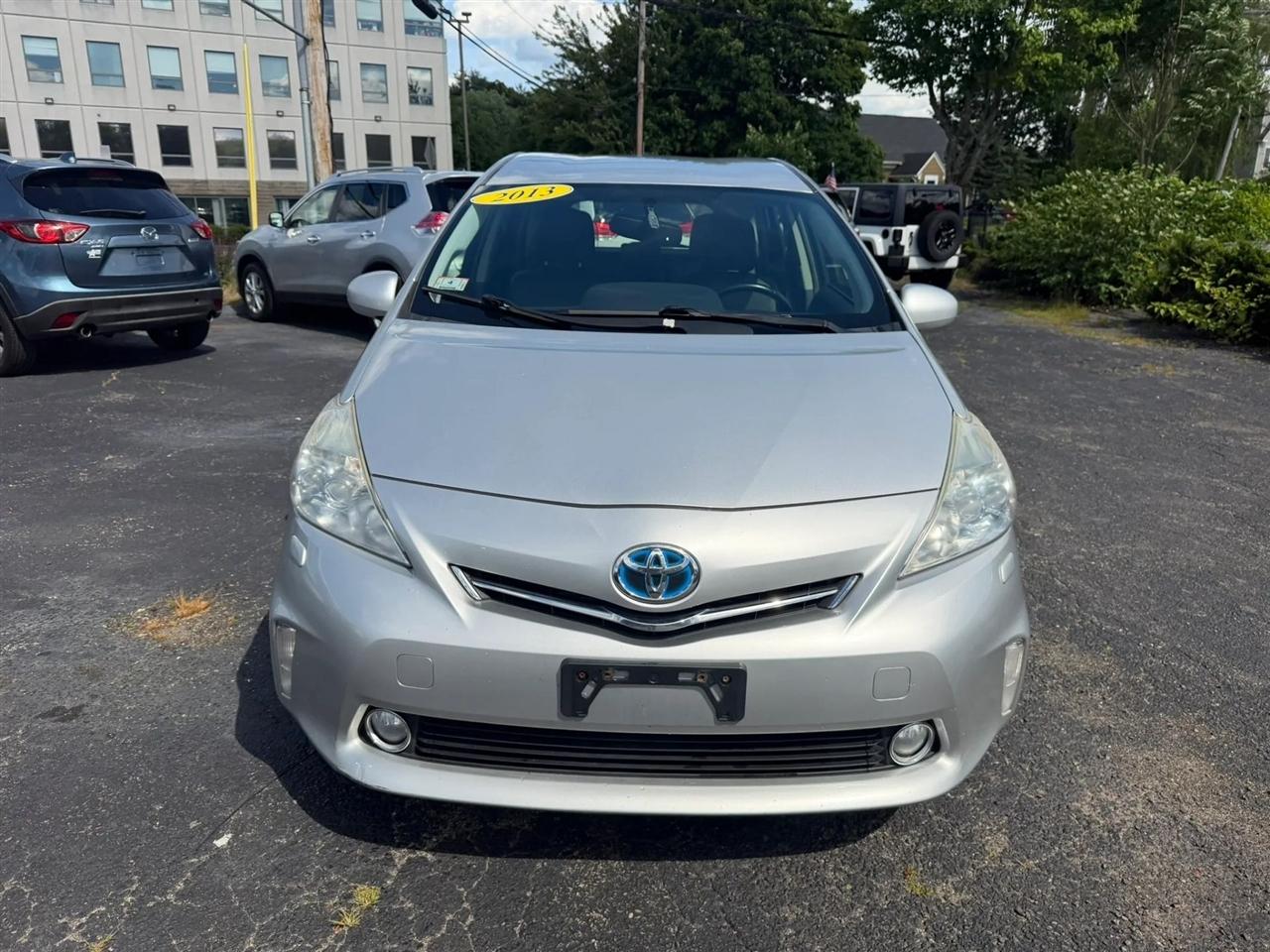 Toyota Prius V Five 2013