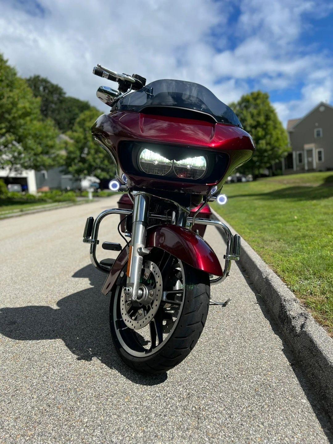 Harley-Davidson FLTRX103  2015