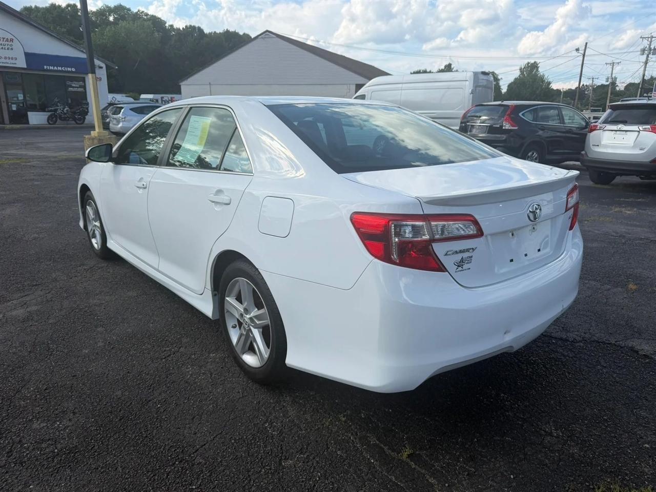 Toyota Camry SE 2013