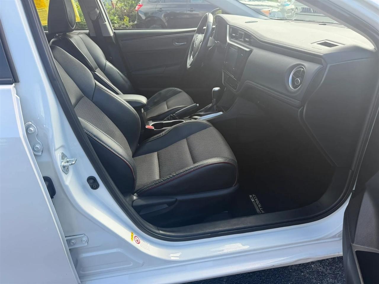 Toyota Corolla 50th Anniversary Special Edition CVT 2017