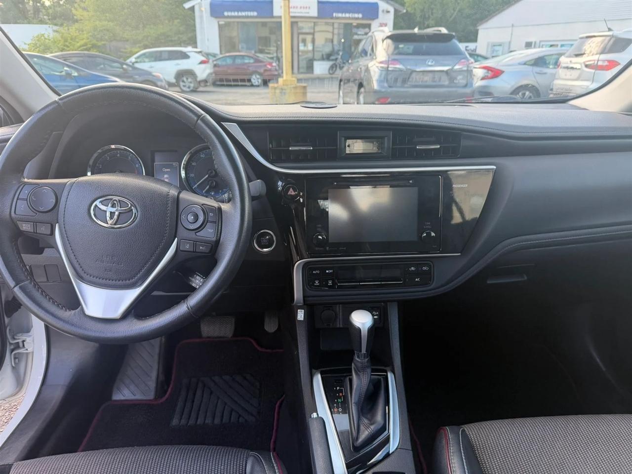 Toyota Corolla 50th Anniversary Special Edition CVT 2017