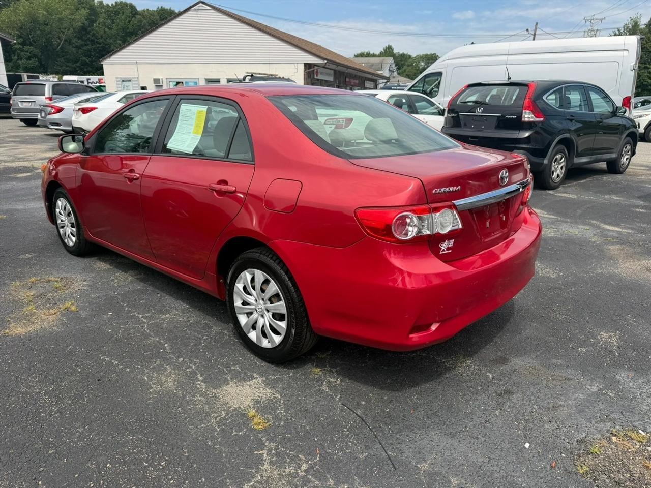 Toyota Corolla LE 4-Speed AT 2012