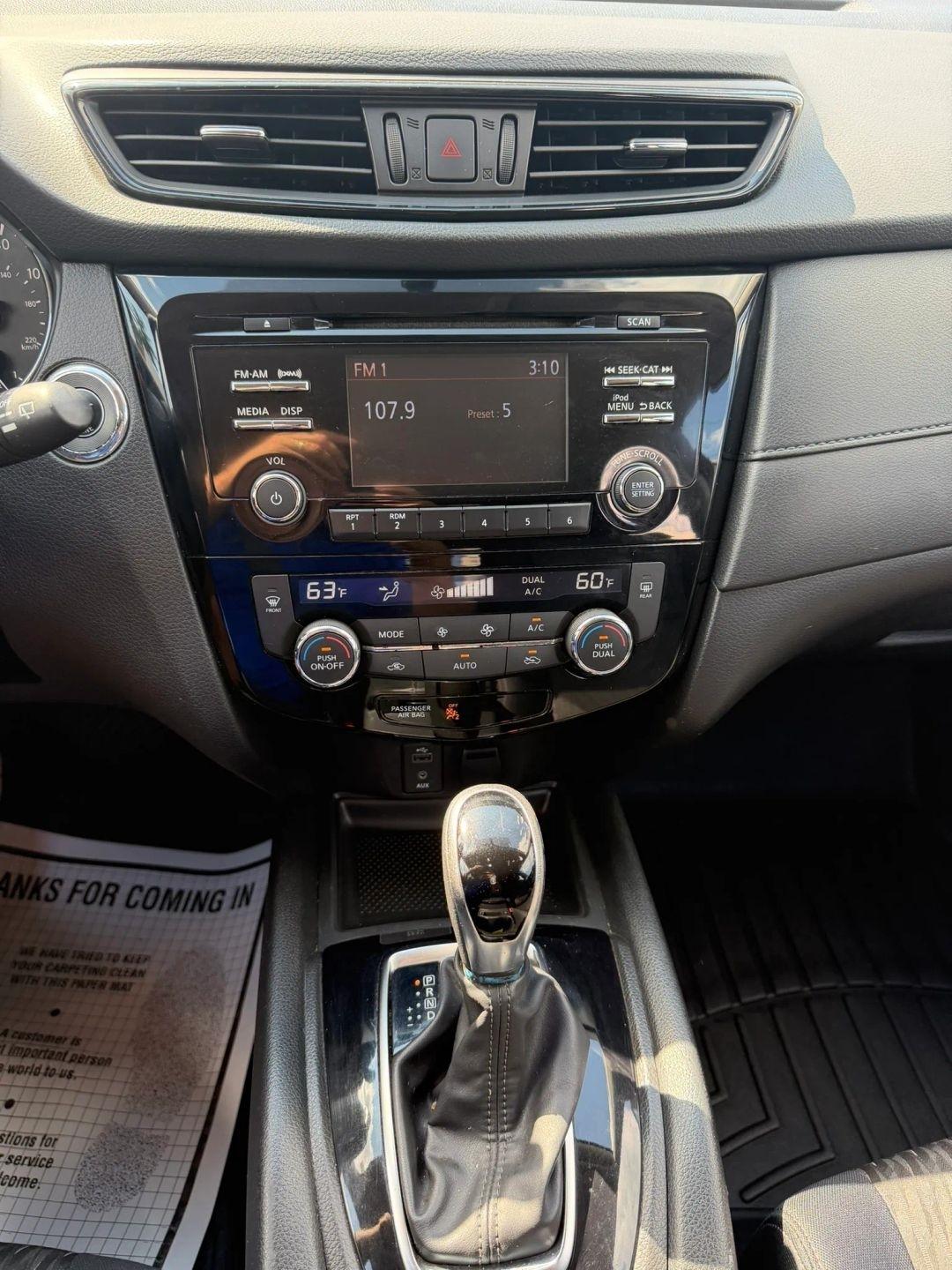 Nissan Rogue SV AWD 2017