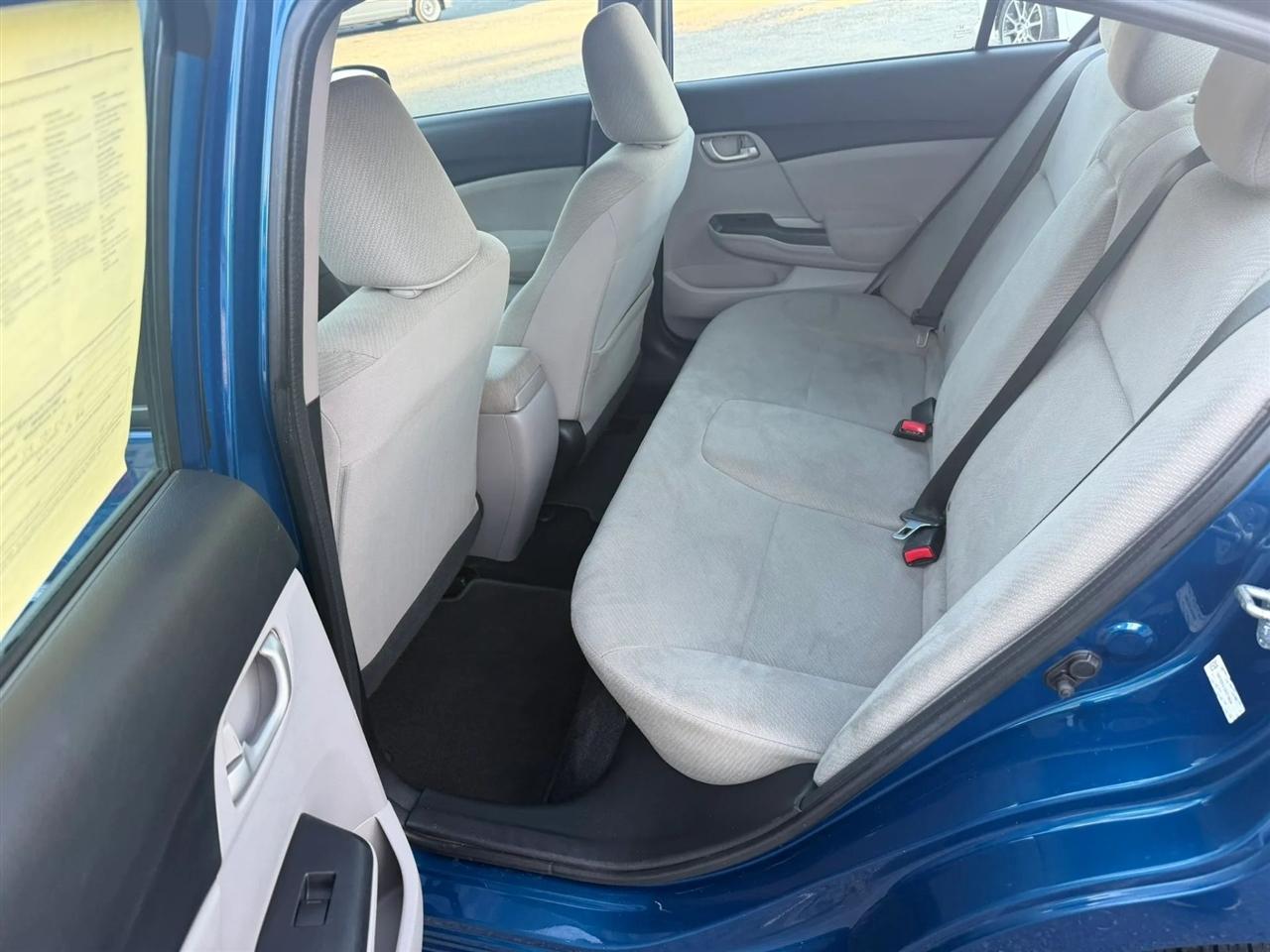 Honda Civic LX Sedan 5-Speed AT 2013