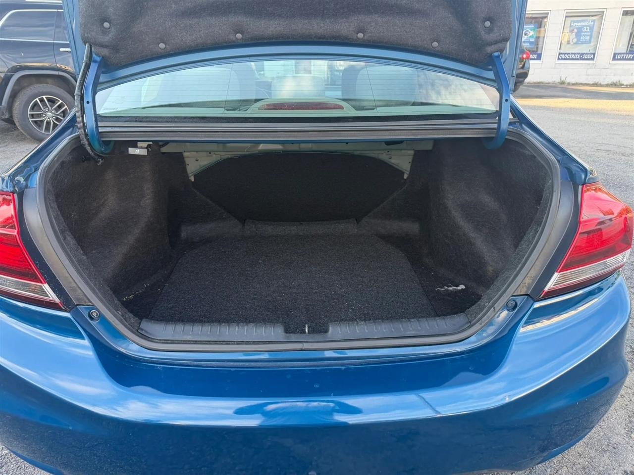 Honda Civic LX Sedan 5-Speed AT 2013