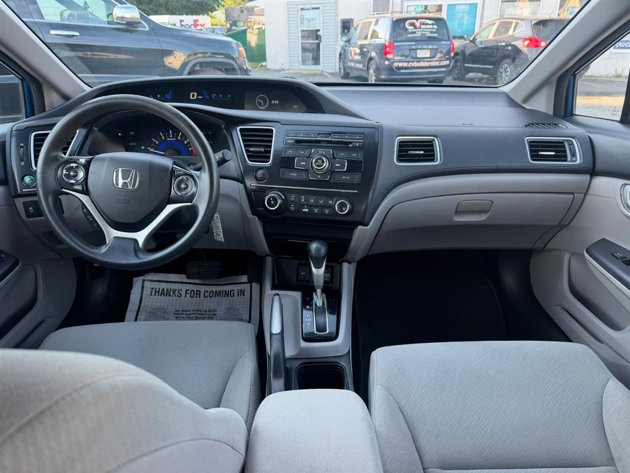 Honda Civic LX Sedan 5-Speed AT 2013