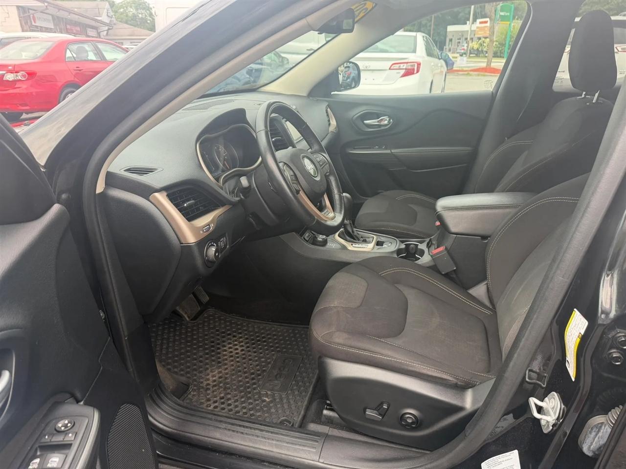 Jeep Cherokee Latitude 4WD 2016