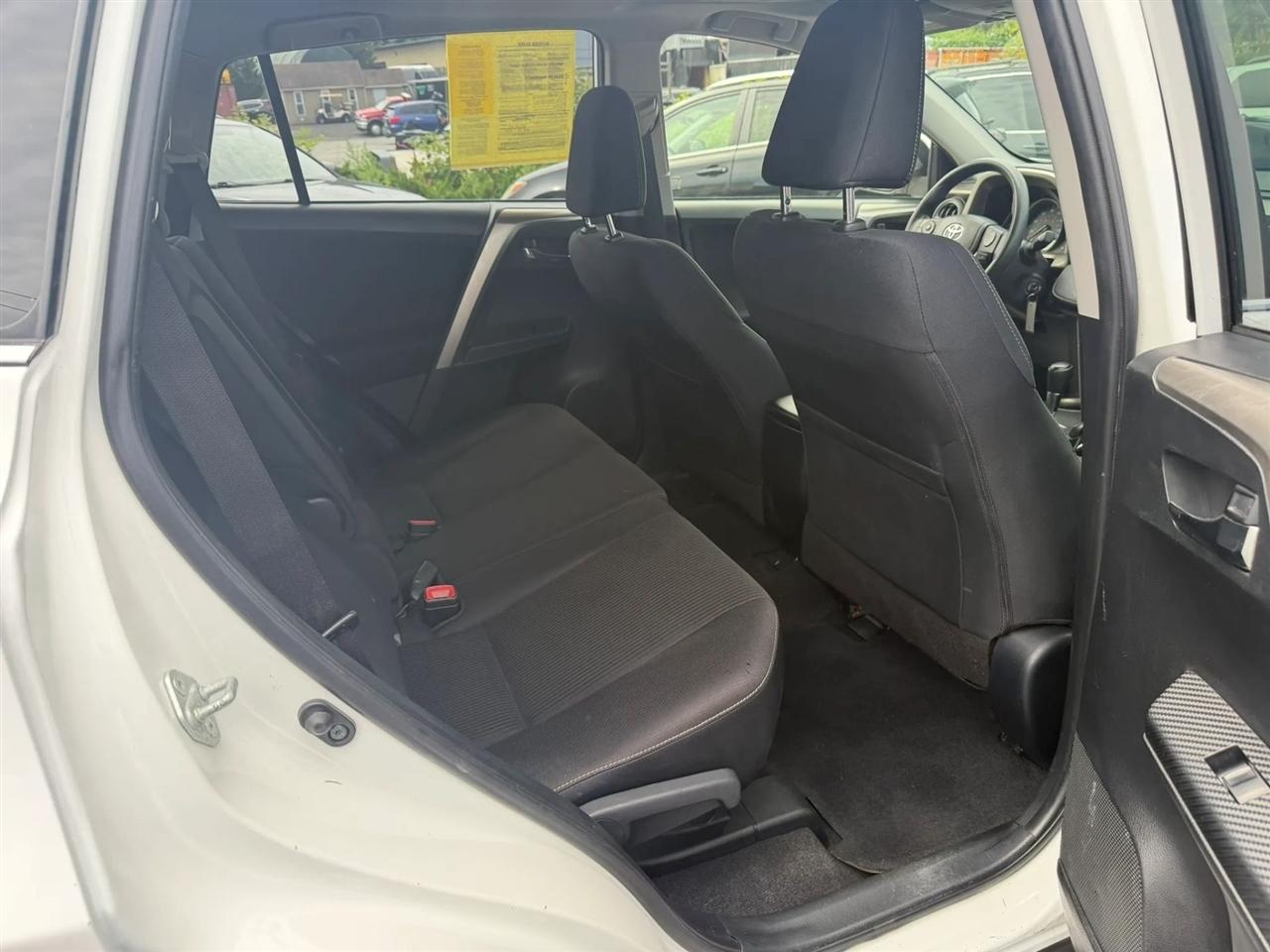Toyota RAV4 XLE AWD 2015