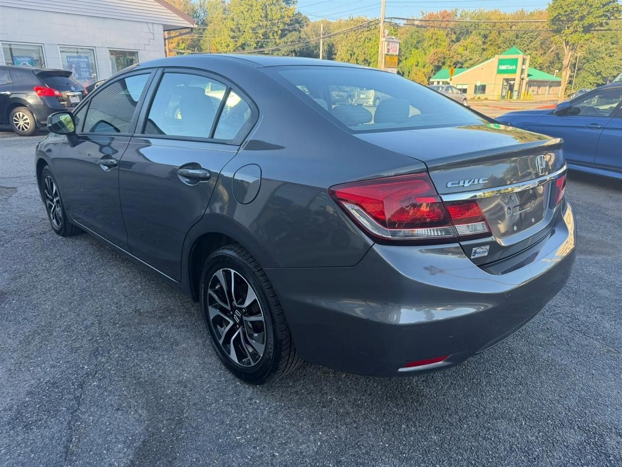 Honda Civic EX Sedan 5-Speed AT 2013