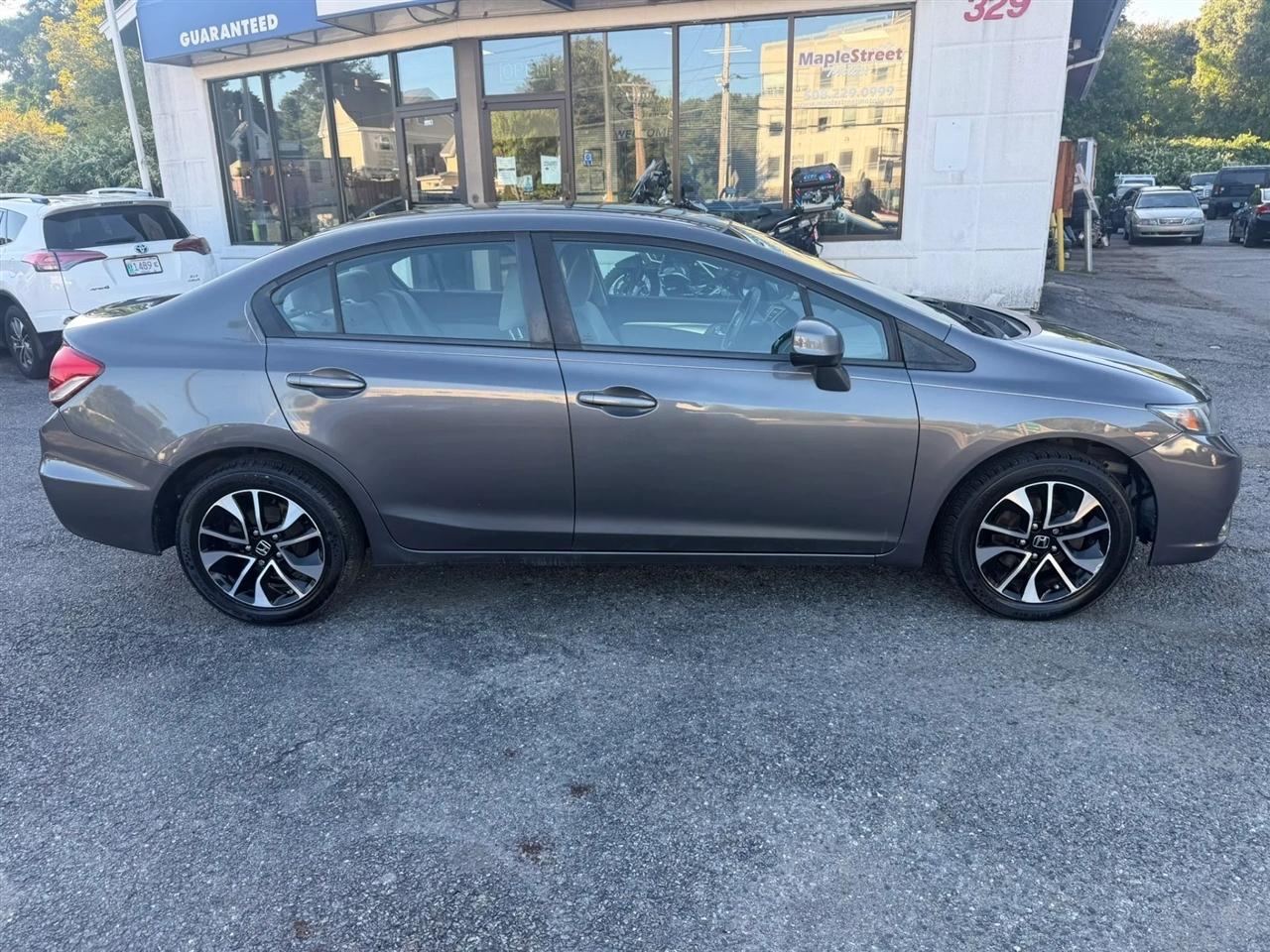 Honda Civic EX Sedan 5-Speed AT 2013