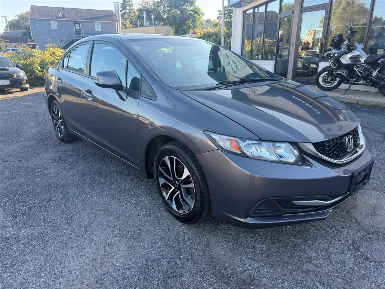 Honda Civic EX Sedan 5-Speed AT 2013