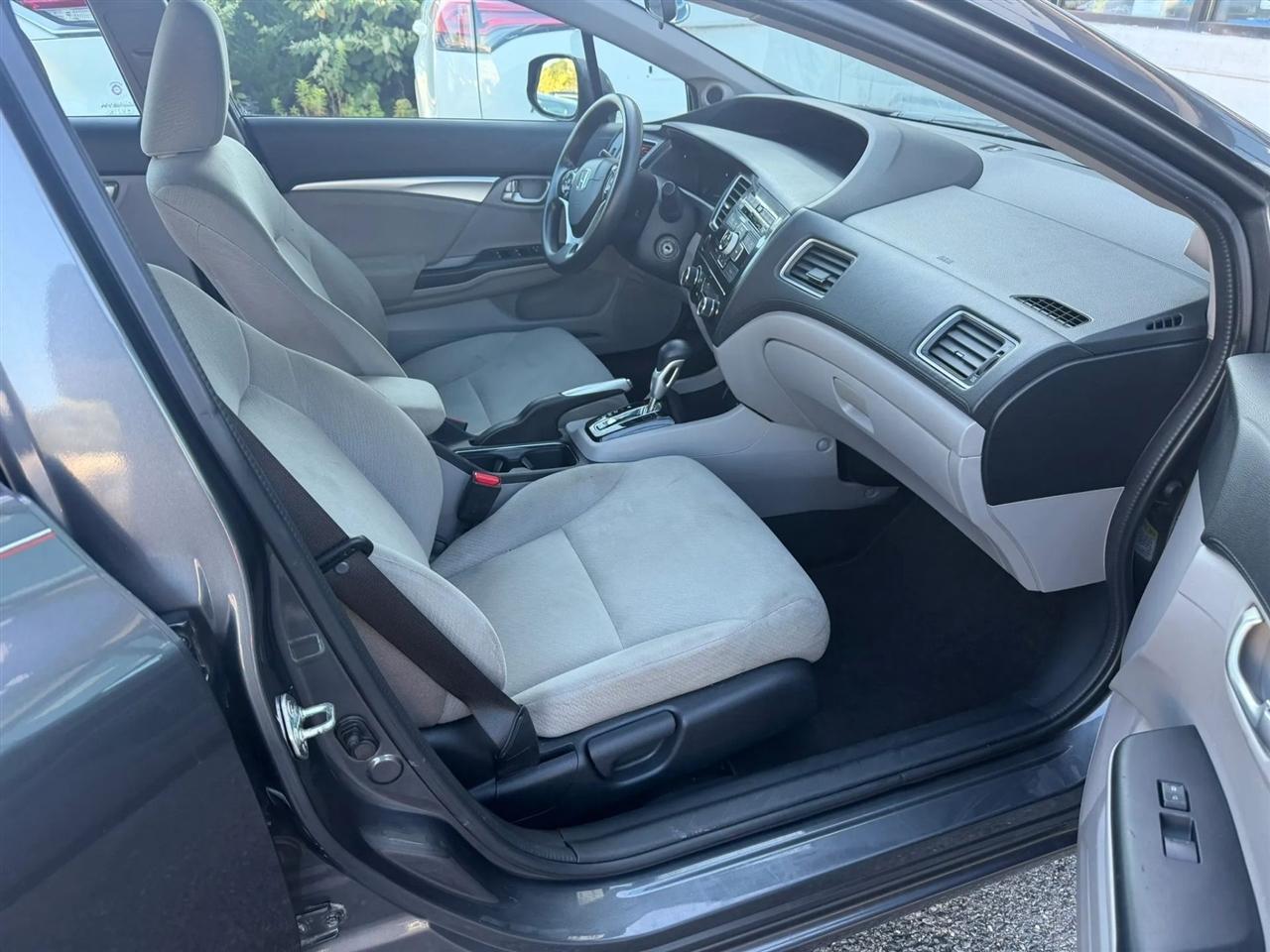 Honda Civic EX Sedan 5-Speed AT 2013