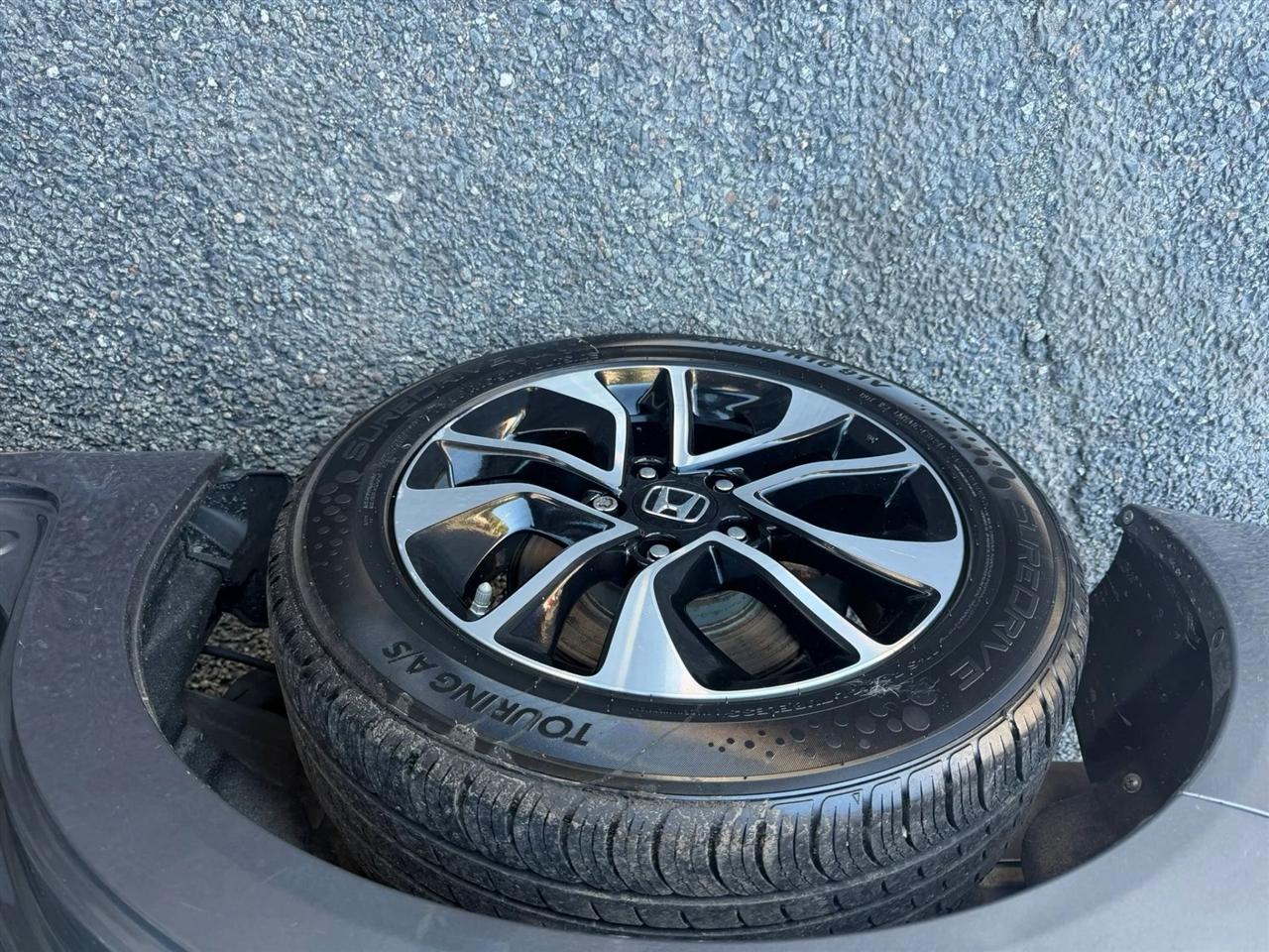 Honda Civic EX Sedan 5-Speed AT 2013