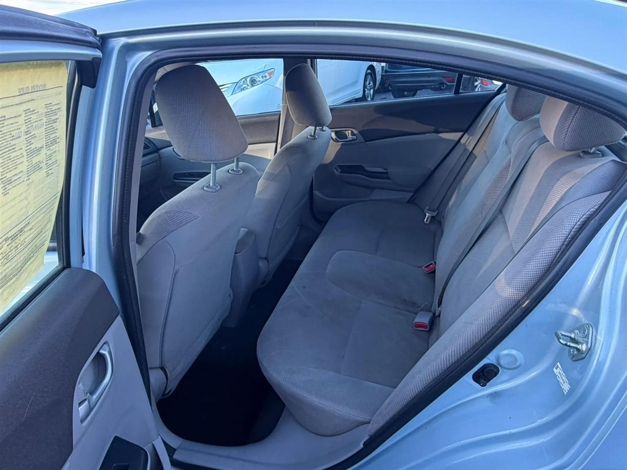 Honda Civic LX Sedan 5-Speed AT 2012