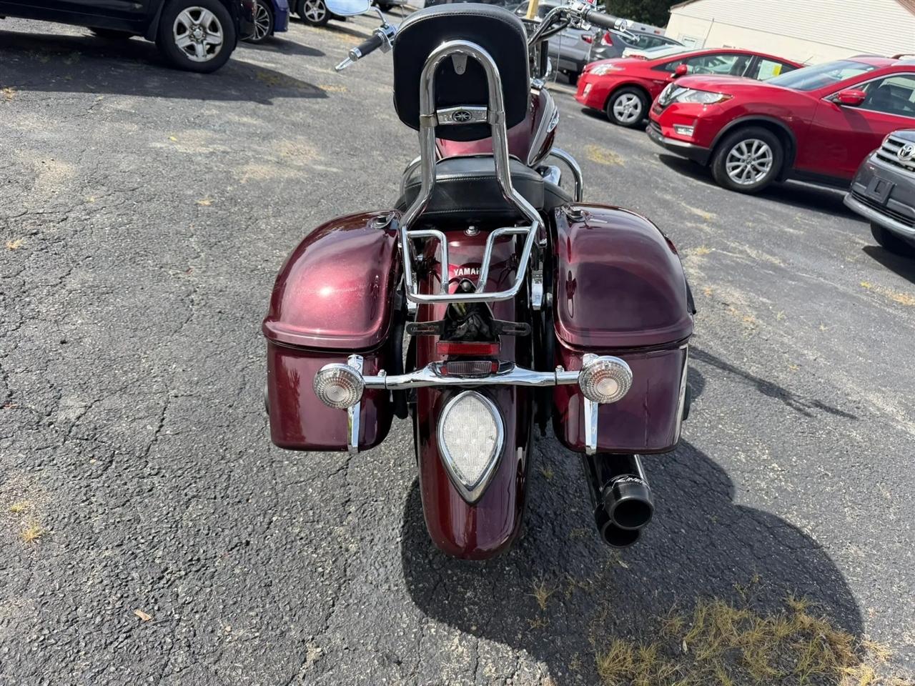 Yamaha XV1700ATS  2011