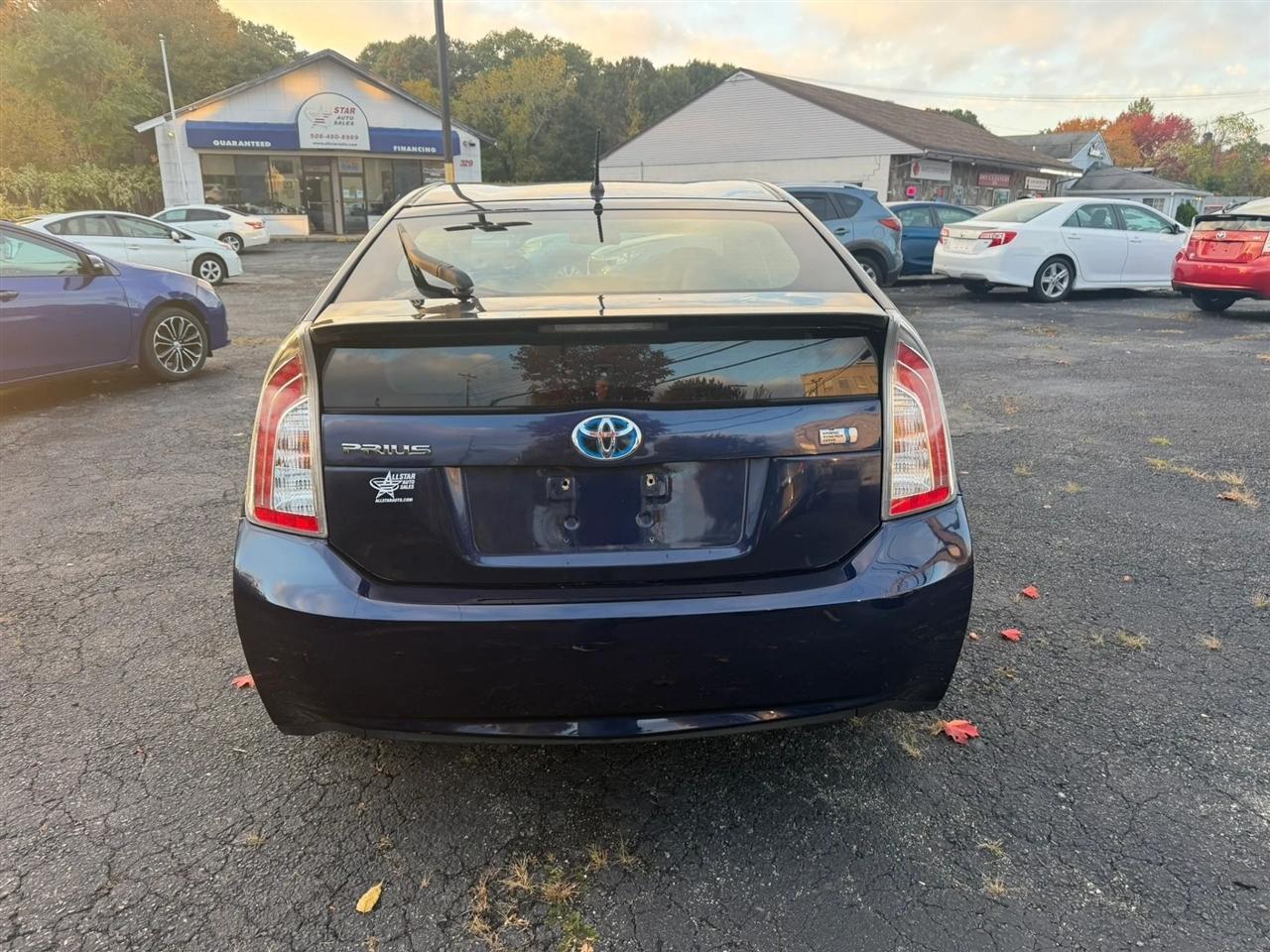 Toyota Prius Prius V 2013