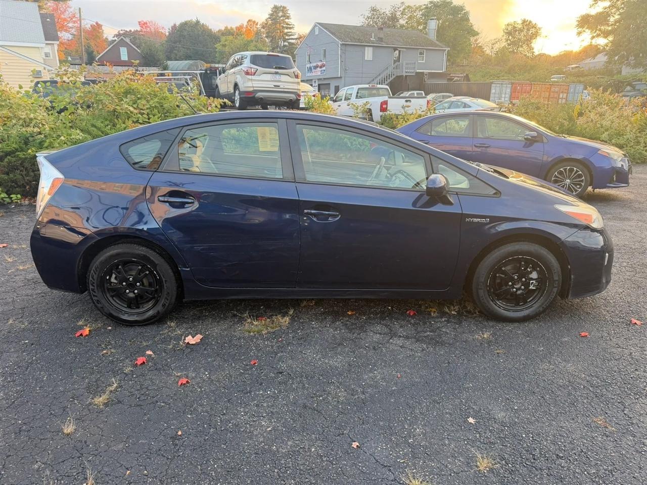 Toyota Prius Prius V 2013