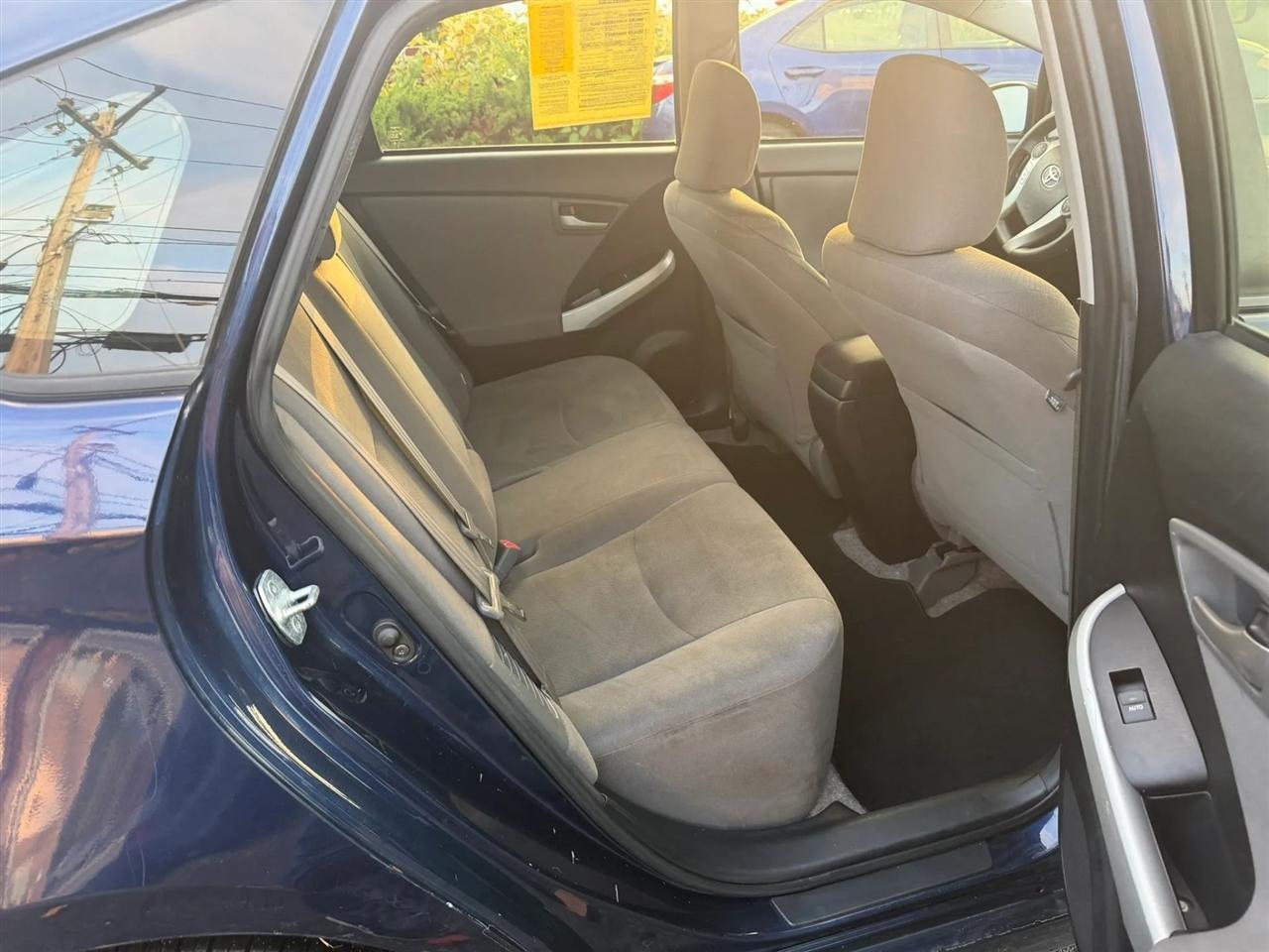 Toyota Prius Prius V 2013