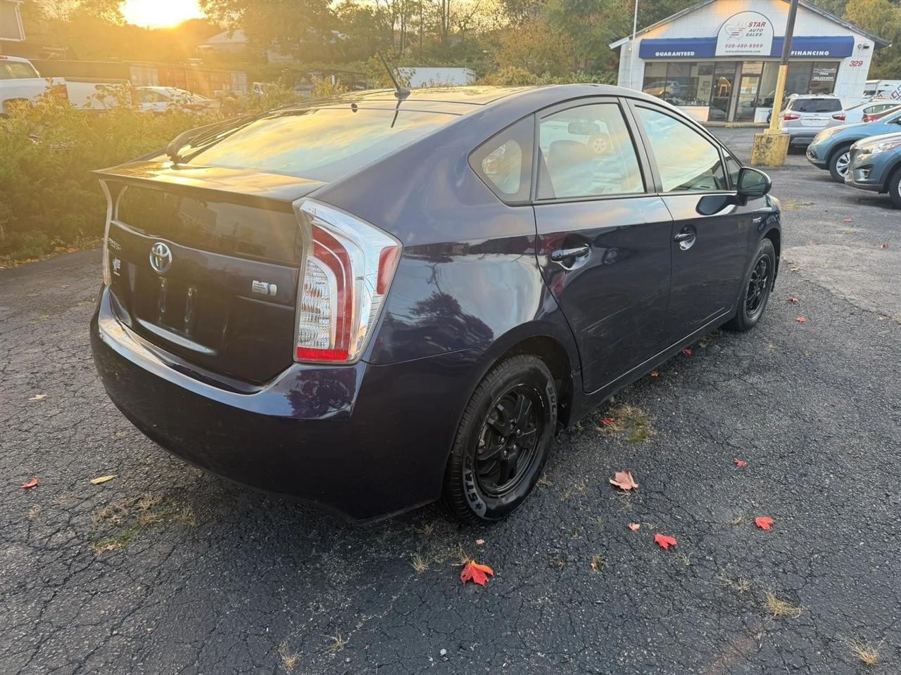 Toyota Prius Prius V 2013